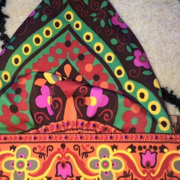 Printed Victoria Secret bikini top Medium - Picture 2 of 12